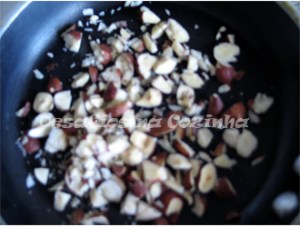 avelãs na frigideira copy