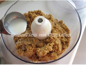 Juntar leiiite às bolachas copy