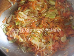 Cenoura e alho frances refogado copy