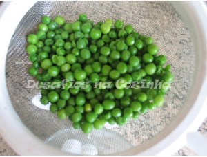 Escorrer as ervilhas copy