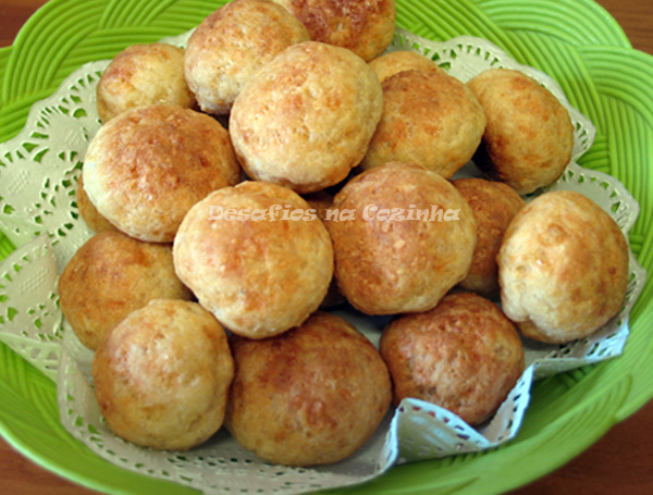 Pão de Queijo feito AA copy