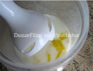 Bater limão no leite copy