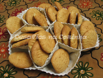 Biscoitos a servir copy