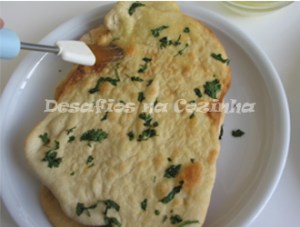 Pincelar com o molho copy