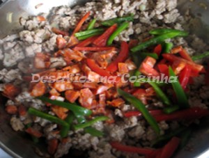 Pimento e chouriço na carne copy