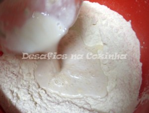 Farinha com buraco e fermento copy