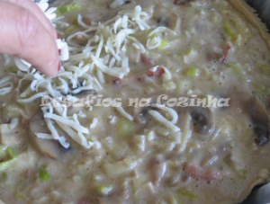 Polvilhar com queijo copy