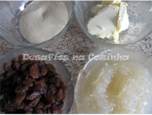 Gila, manteiga, passas, pão ralado copy