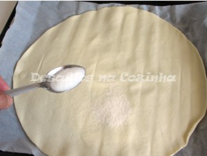 primeira camada de massa folhada copy