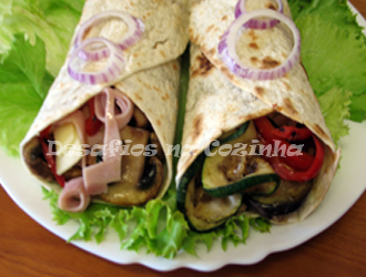 Tortilhas no prato copy