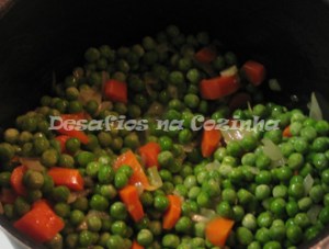 Juntar ervilhas copy