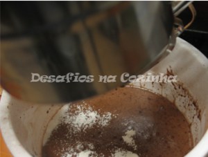 Juntar farinha peneirada copy