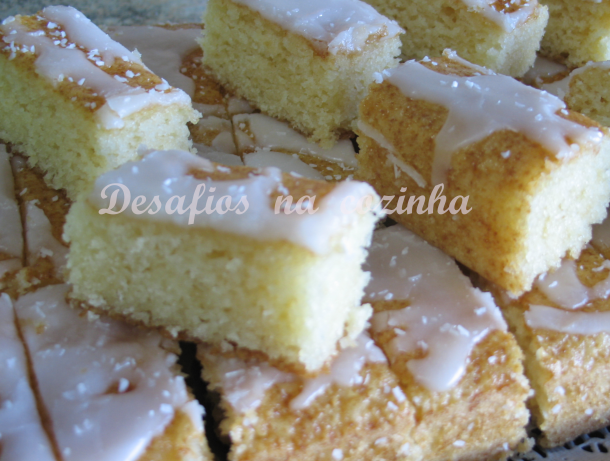 bolo cortado pequenos.png